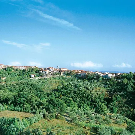 Sughera By Interhome Apartamento
