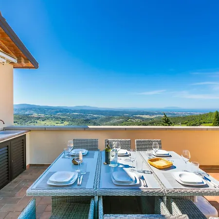 Sughera By Interhome Apartmán